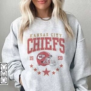 Kansas City Chiefs Retro Football Graphic Fan Sweatshirt